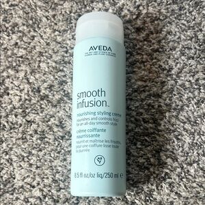 Aveda Smooth Infusion Nourishing Creme - Light Blue